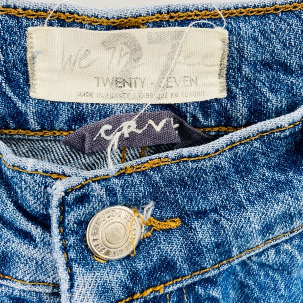Free People Crvy High Rise Straight Leg Baggy Distressed Jeans Size 27 - Picture 3 of 7
